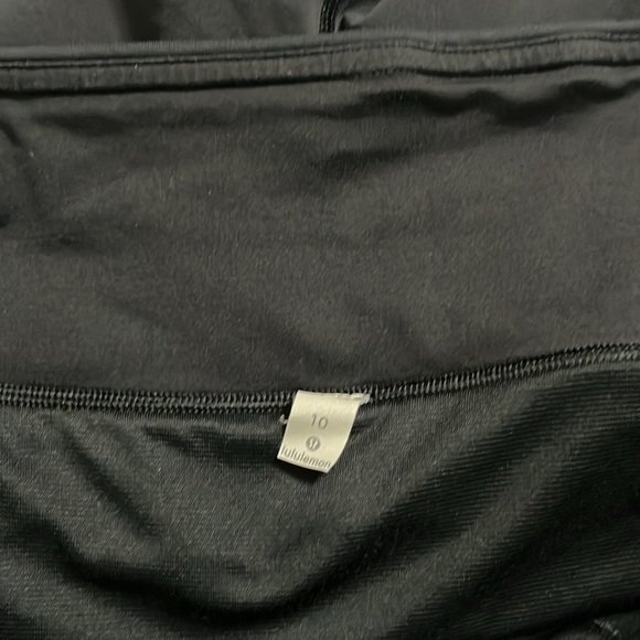 Lululemon Speed Up Low-Rise Lined Short - Picture 8 of 9